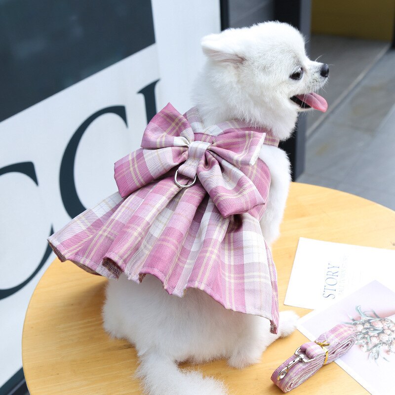 Coleira Peitoral de Vestido para Cães: Acompanha peitoral, guia e saia