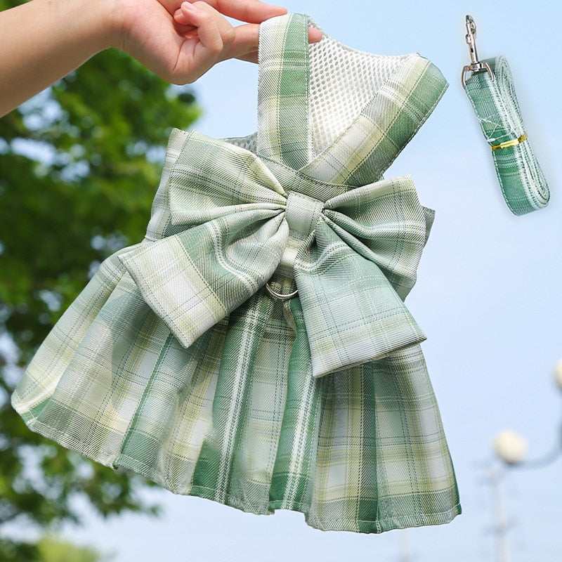Coleira Peitoral de Vestido para Cães: Acompanha peitoral, guia e saia
