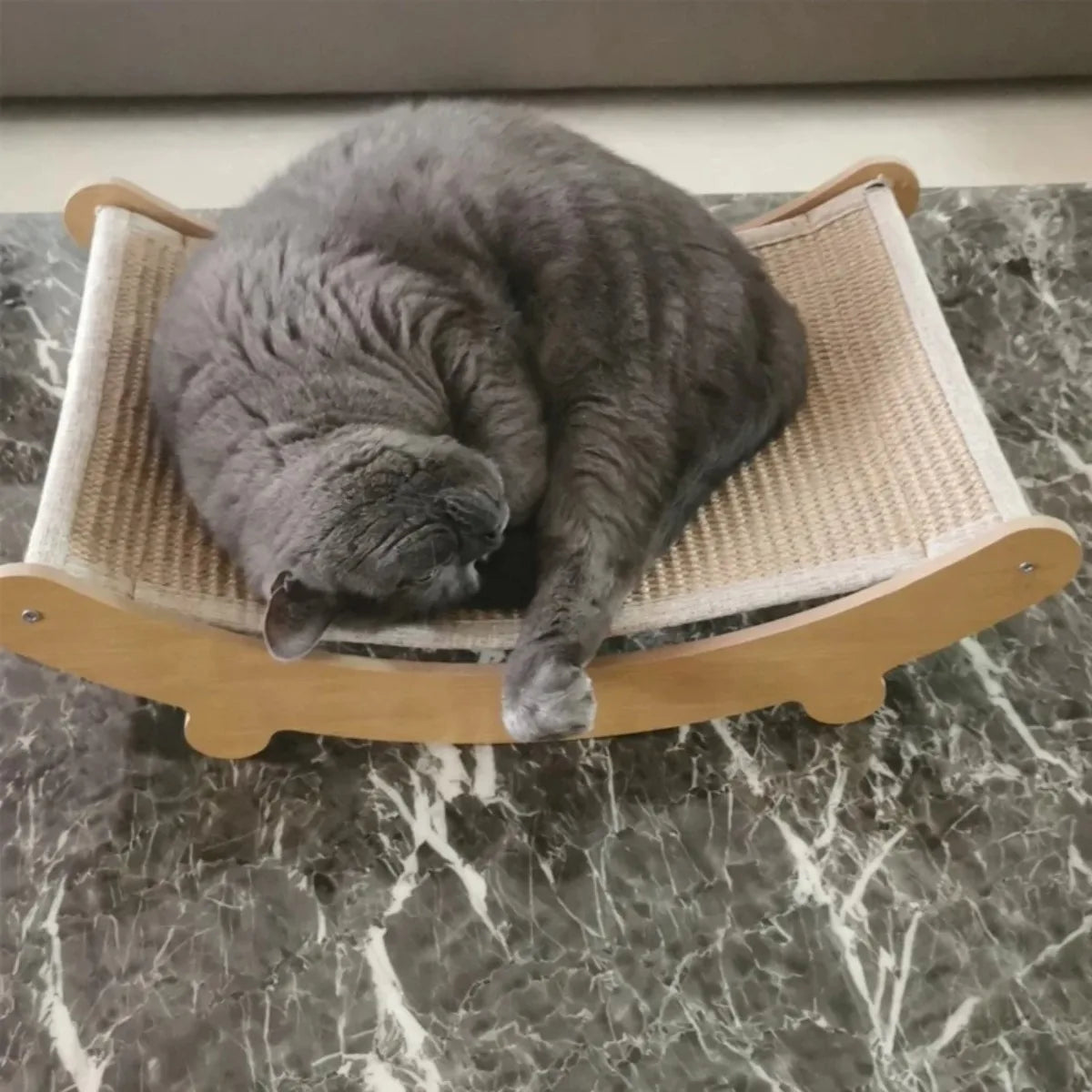 Arranhador para Gatos de madeira - cama multifuncional