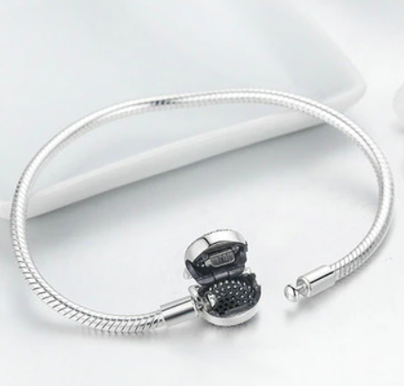 Pulseira Bracelete de Gatinho Cravejado em Prata 925